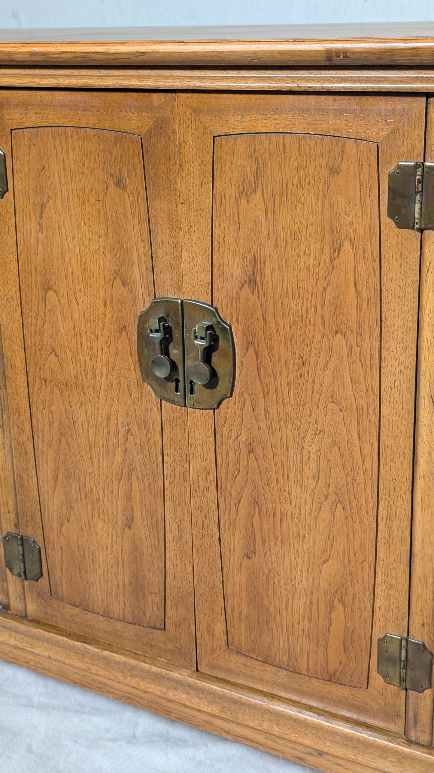 Thomasville Tamerlane Collection Dresser / Credenza, 1960s